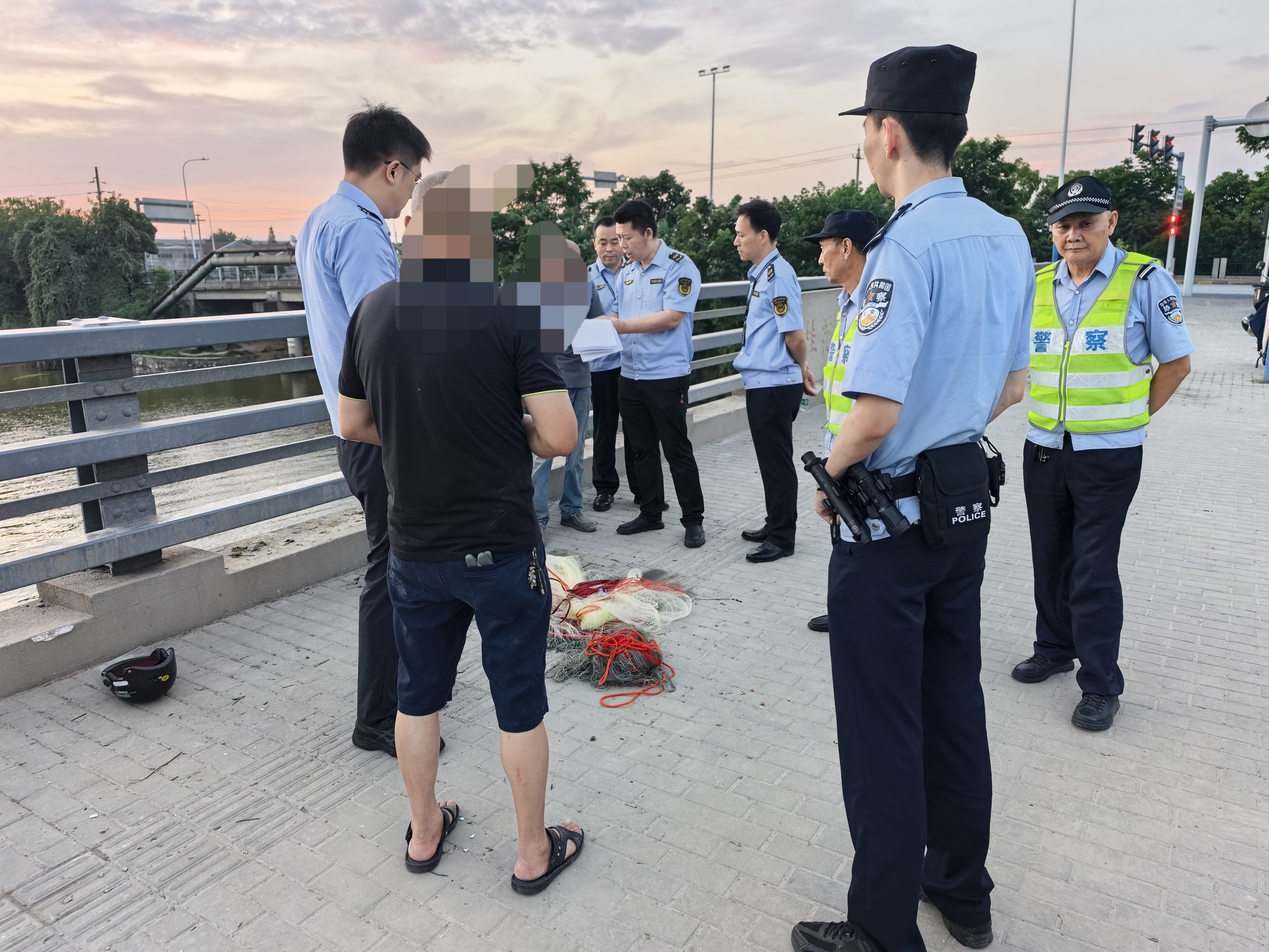 “夏日攻坚” 夜间亮剑 常州警渔联动查处大运河